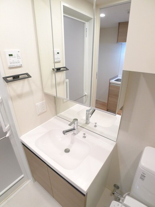 物件内観写真11　(洗面)