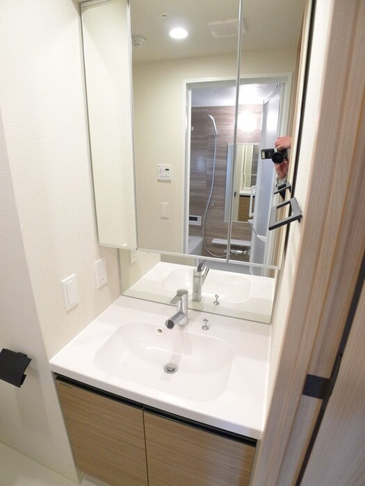 物件内観写真12　(洗面)