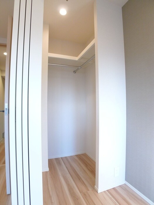 物件内観写真13　(収納)