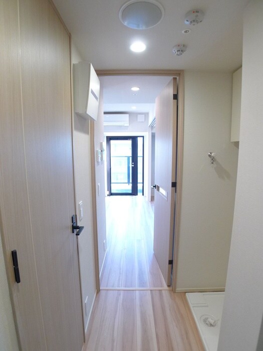 物件内観写真17　(廊下)