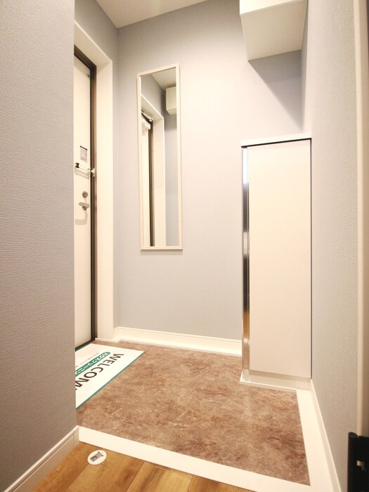 物件内観写真19　(玄関)