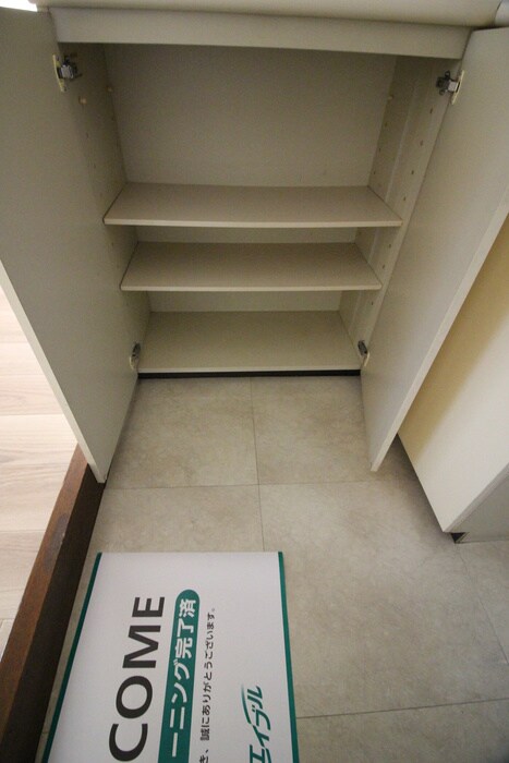 物件内観写真15　(靴箱)