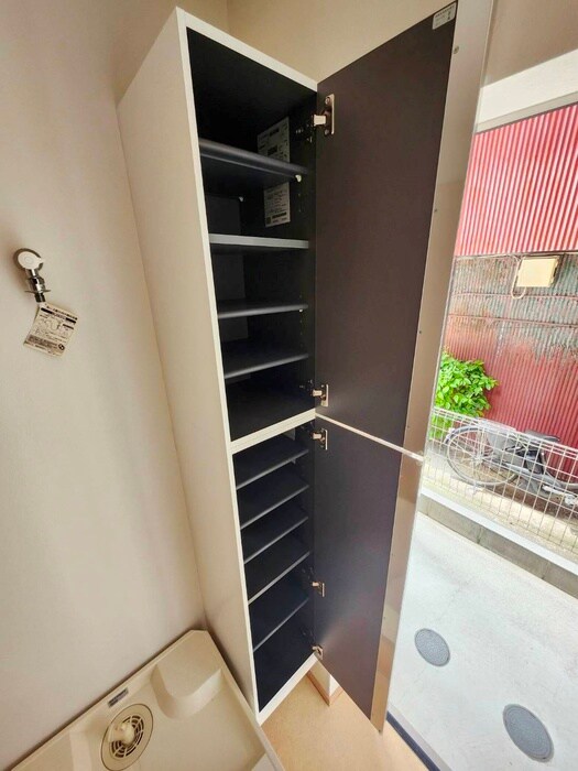 物件内観写真15　(靴箱)