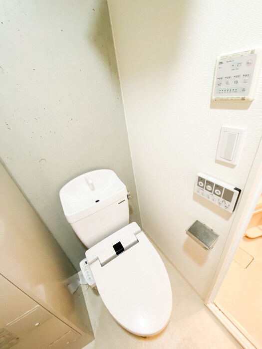 物件内観写真14　(トイレ)