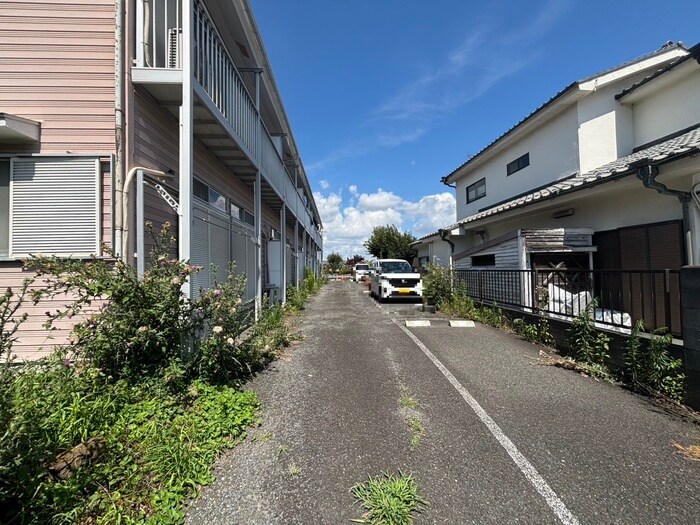 コーポタマの駐車場