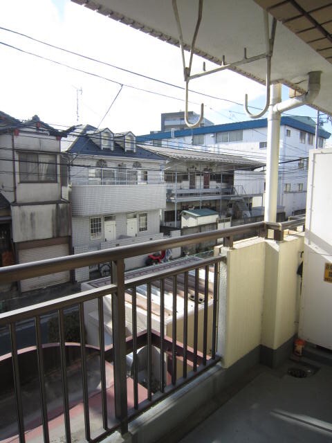 物件内観写真4　(室内からの展望)