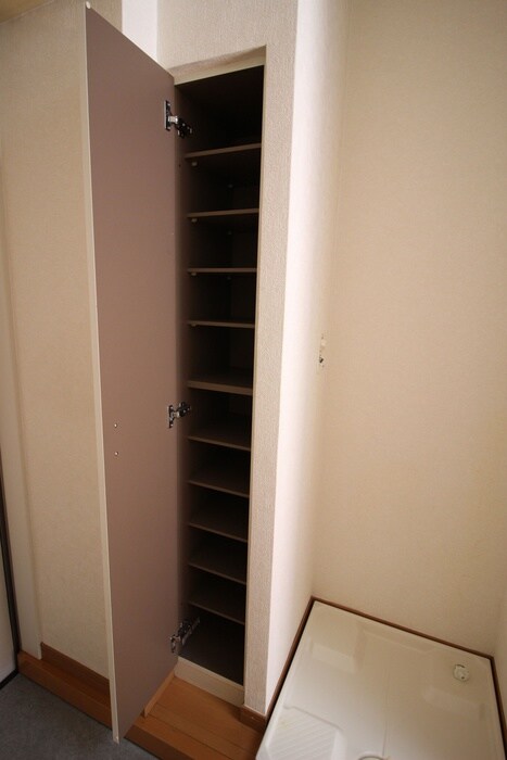 物件内観写真13　(靴箱)