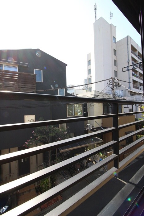 物件内観写真15　(室内からの展望)