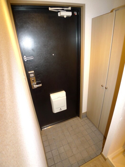 物件内観写真21　(玄関)