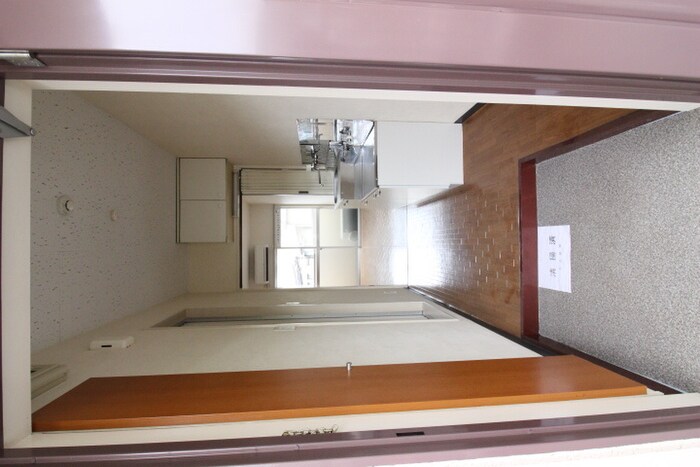 物件内観写真7　(玄関)