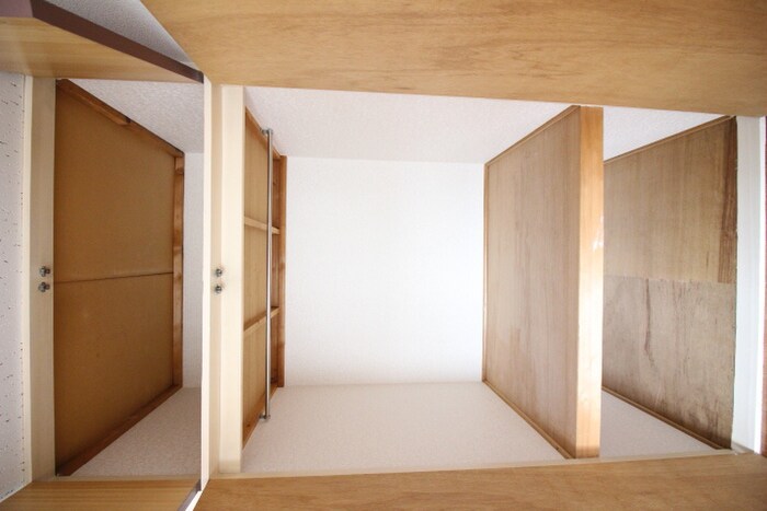 物件内観写真12　(収納)