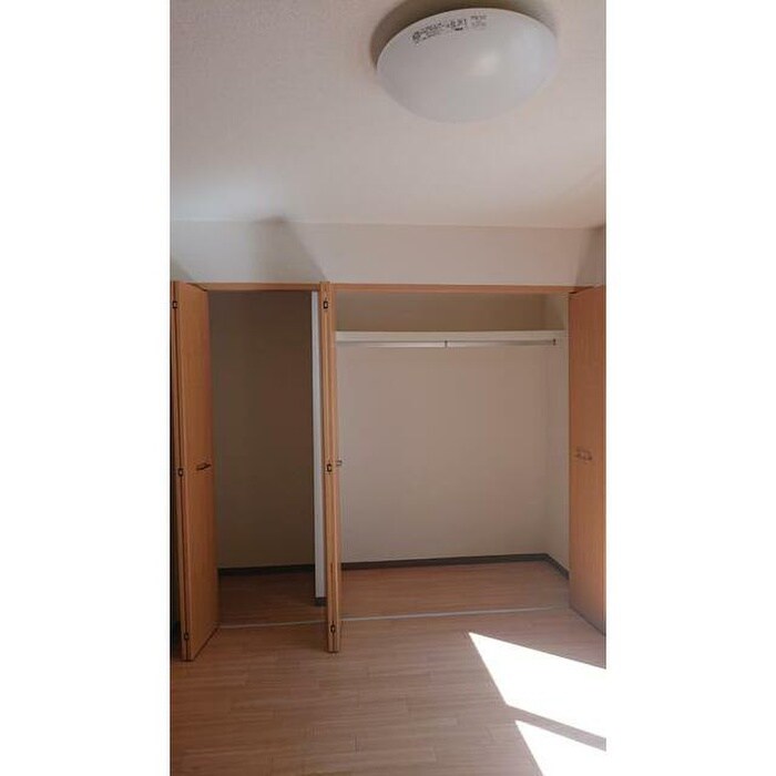 物件内観写真7　(収納)