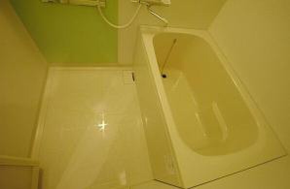 物件内観写真8　(バス／シャワールーム等)