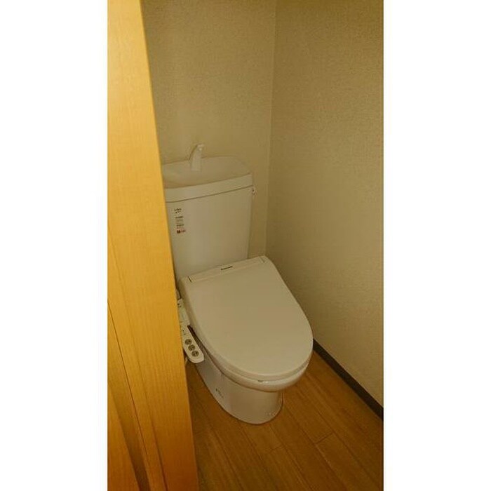 物件内観写真9　(トイレ)