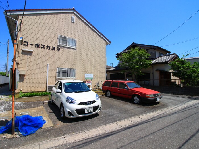 物件外観写真2　(駐車場)