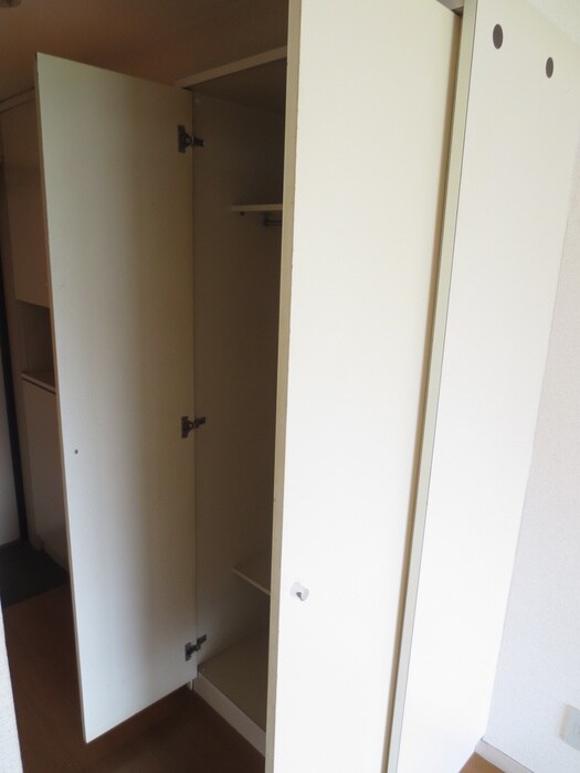 物件内観写真12　(収納)