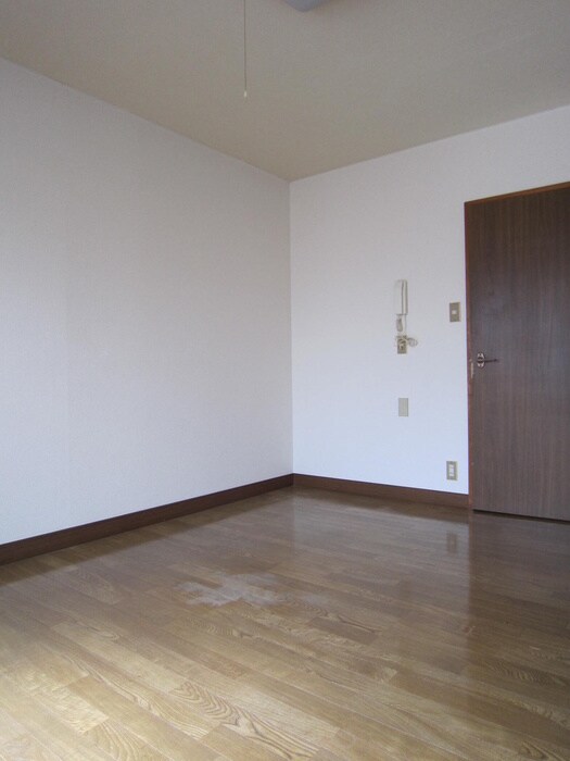 物件内観写真13　(居室)