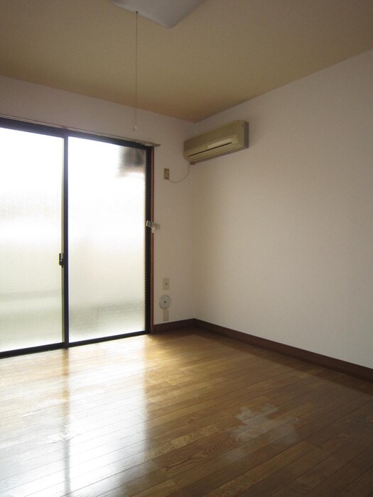 物件内観写真15　(居室)