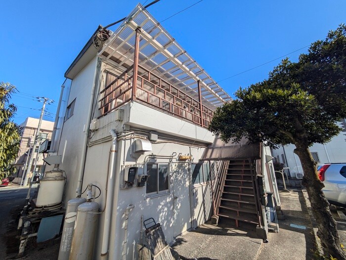 物件外観写真4　(エントランス部分)