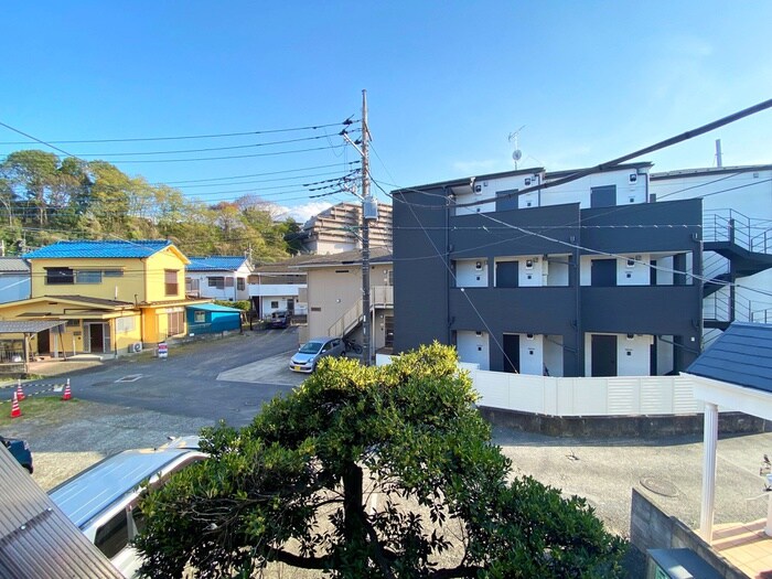 物件内観写真12　(室内からの展望)