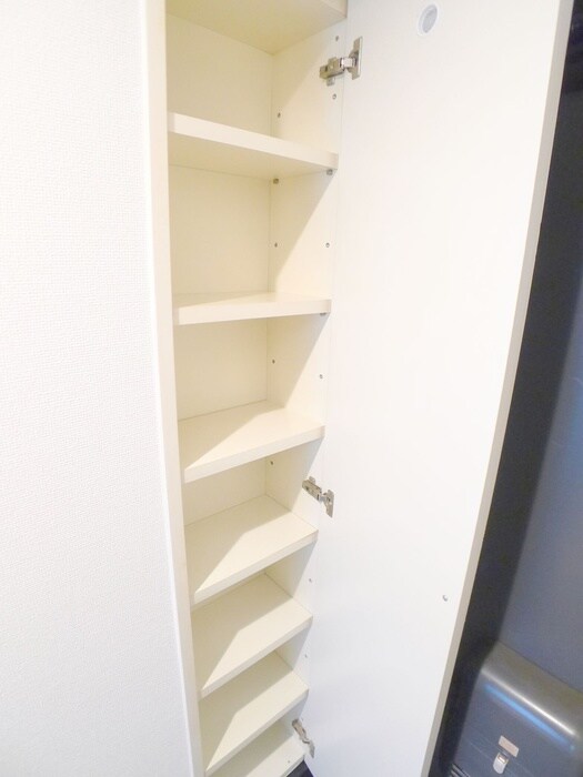 物件内観写真9　(靴箱)