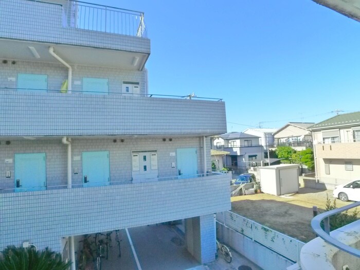 物件内観写真17　(室内からの展望)