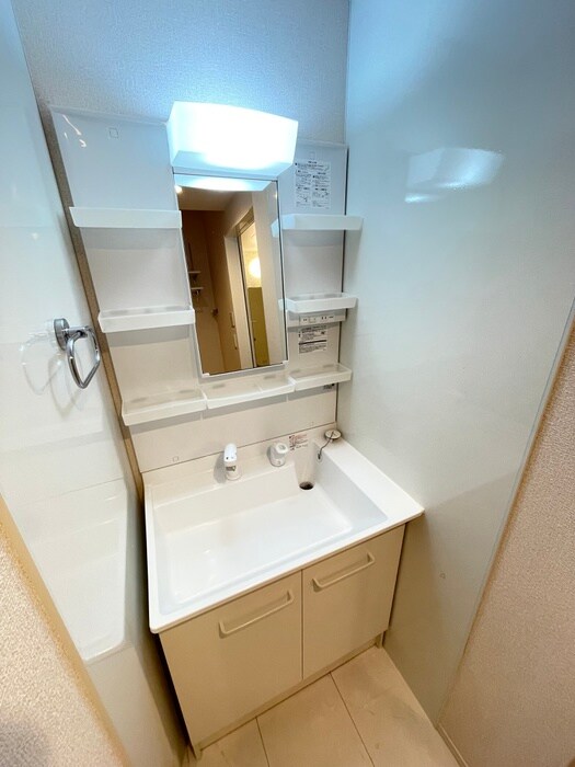 物件内観写真10　(洗面)