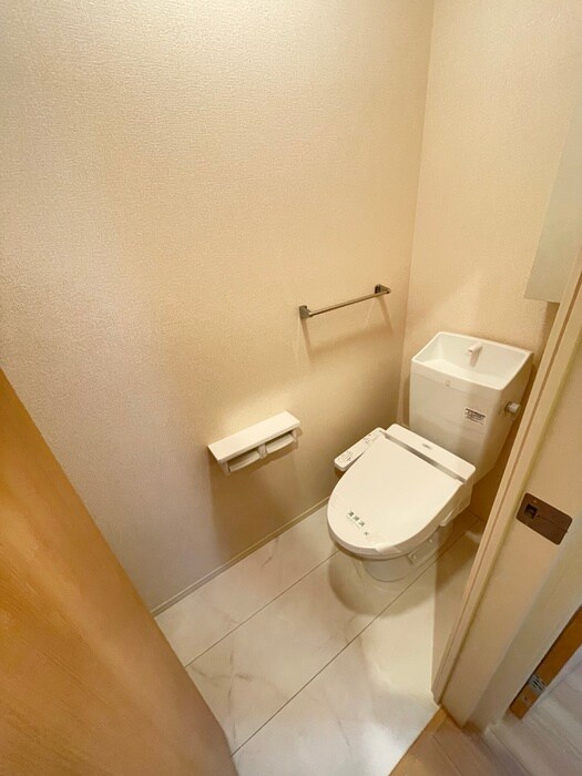 物件内観写真11　(トイレ)