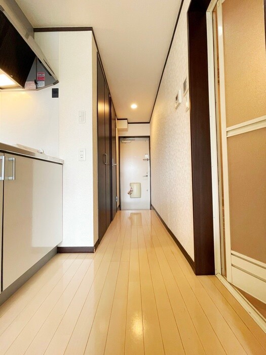 物件内観写真19　(廊下)