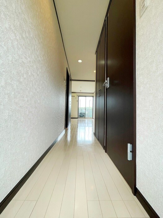 物件内観写真20　(廊下)