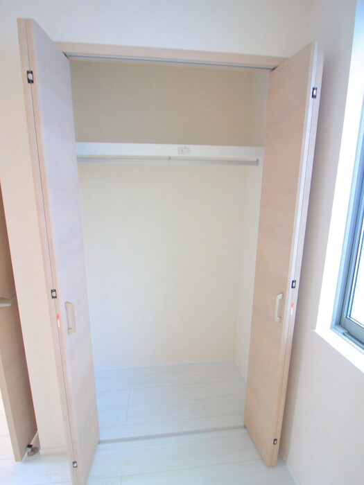 物件内観写真8　(収納)