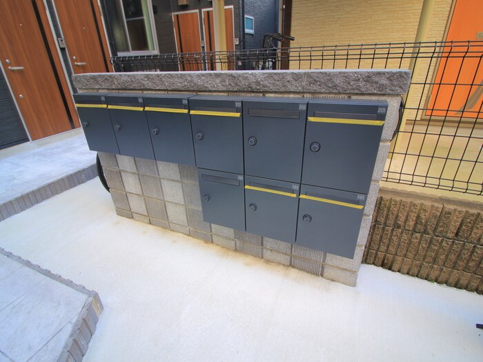 物件外観写真4　(建物設備)