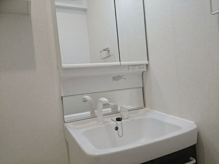 物件内観写真9　(洗面)