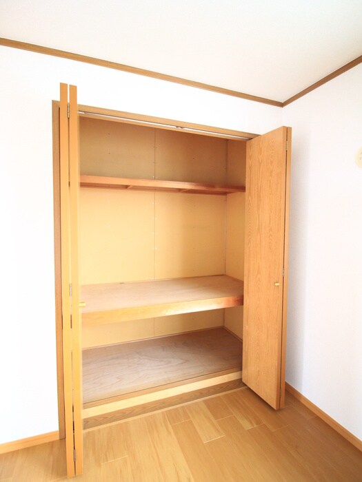 物件内観写真16　(収納)