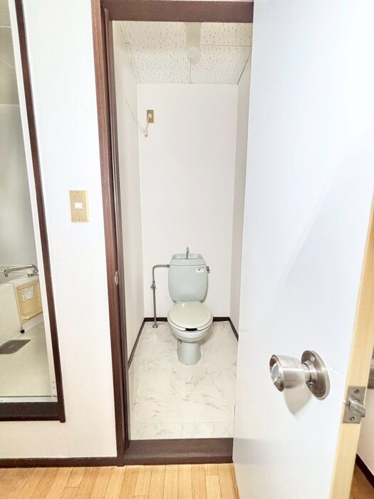 物件内観写真10　(トイレ)