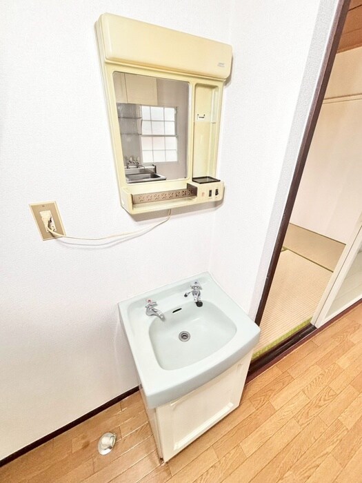 物件内観写真11　(洗面)