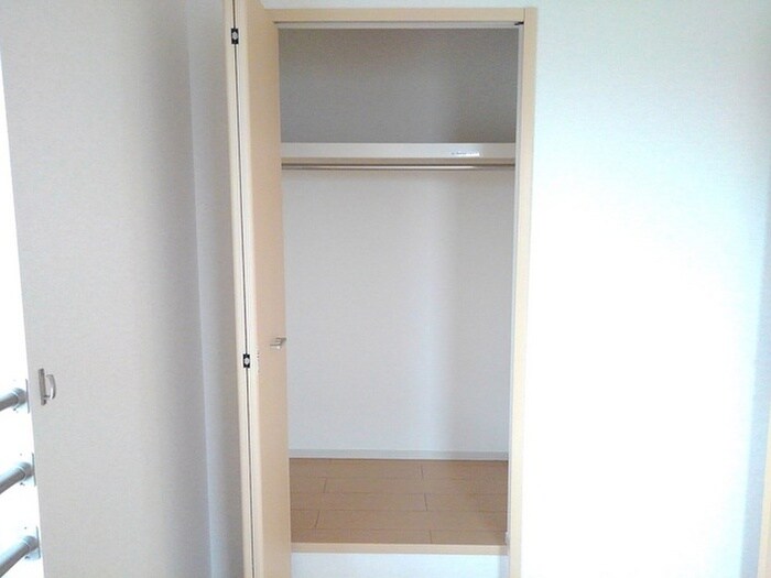 物件内観写真13　(収納)