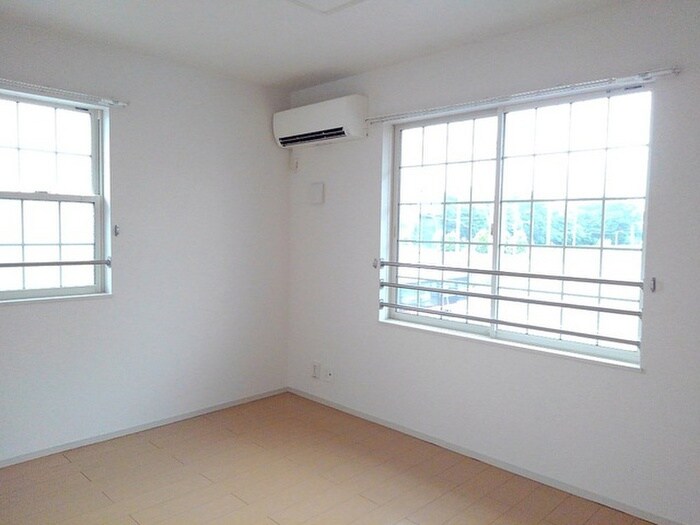 物件内観写真19　(室内からの展望)