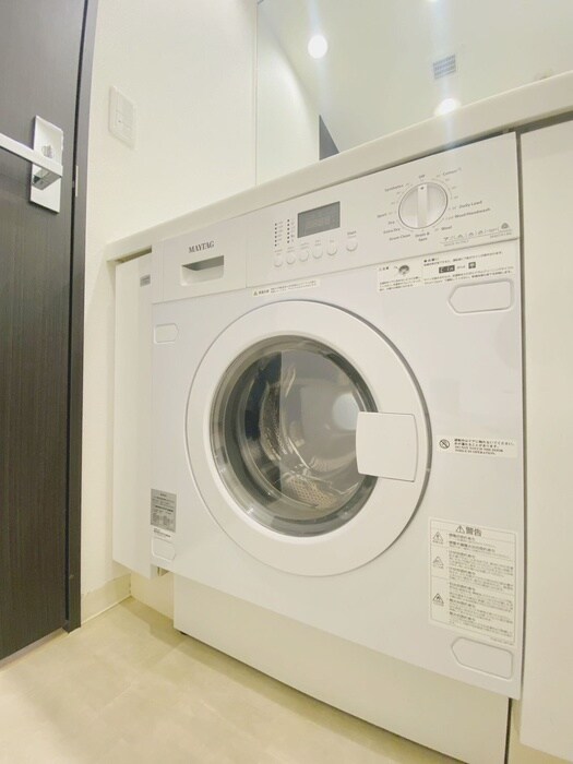 物件内観写真15　(洗濯機置場)