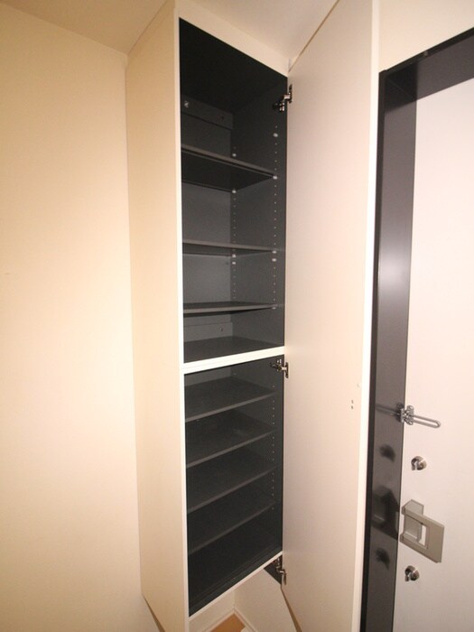 物件内観写真12　(靴箱)