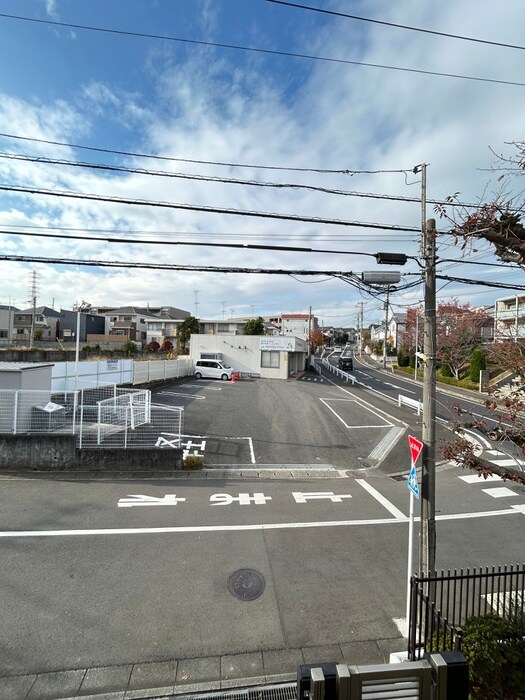 物件内観写真14　(室内からの展望)