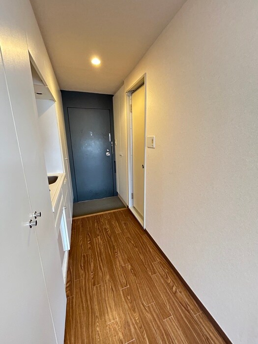 物件内観写真17　(廊下)