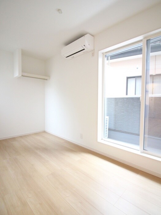 物件内観写真10　(居室)