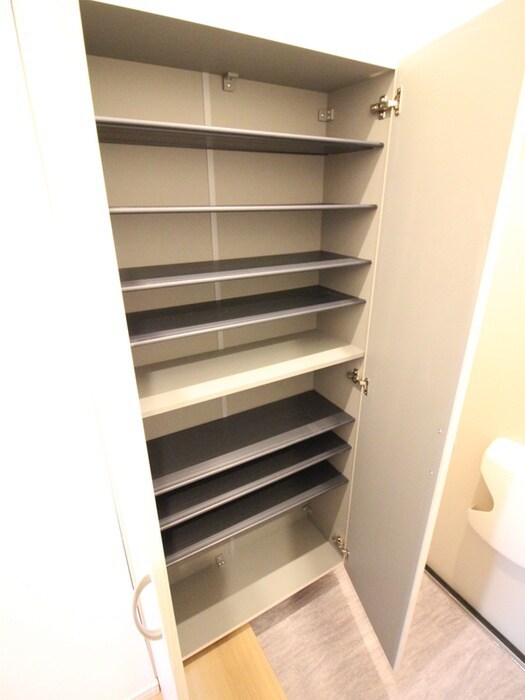 物件内観写真17　(靴箱)