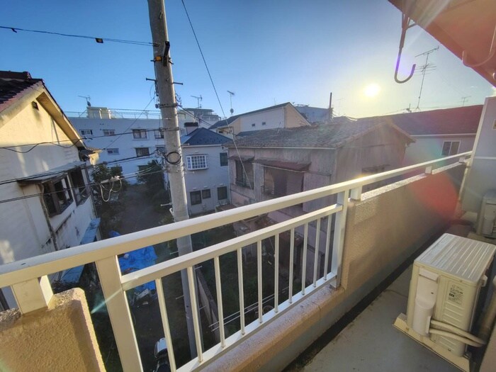 物件内観写真11　(室内からの展望)