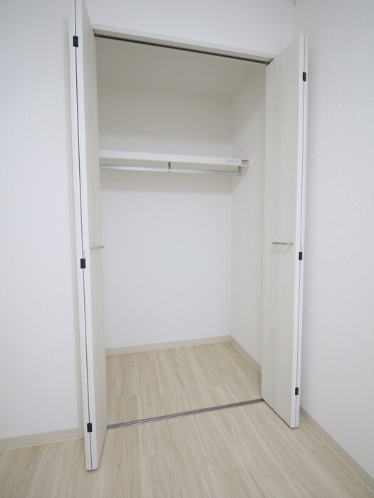 物件内観写真10　(収納)