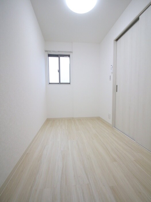 物件内観写真11　(居室)