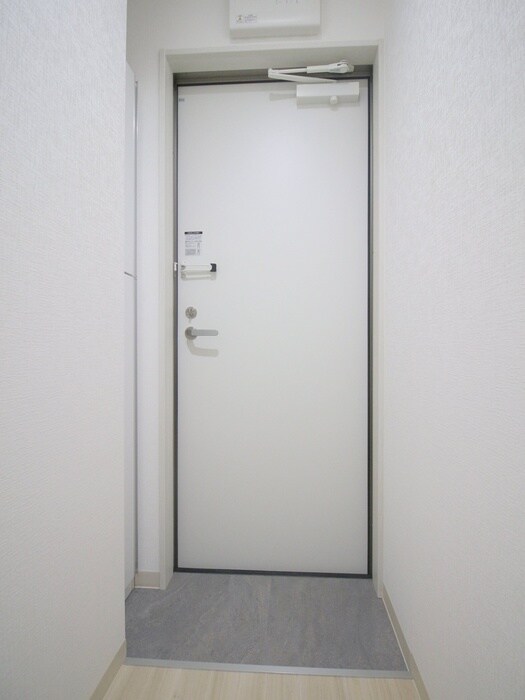 物件内観写真17　(玄関)
