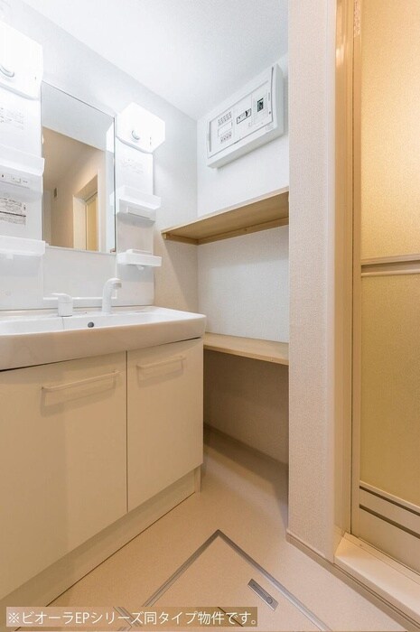 物件内観写真7　(洗面)