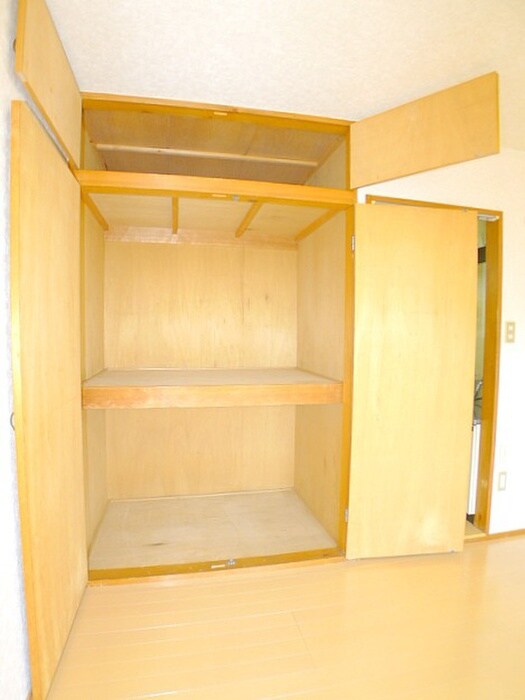 物件内観写真16　(収納)